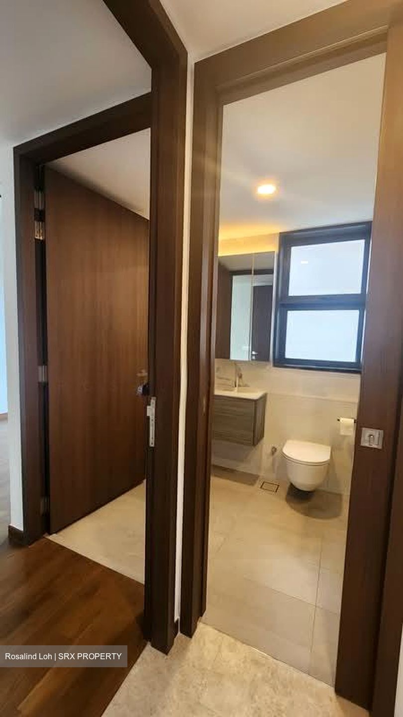 Royalgreen (D10), Condominium #557625621